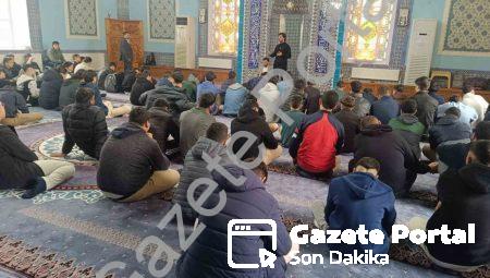 Salihli’de Gençlere Yönelik Anlamlı Buluşma: Adab-ı Muaşeret Konferansı