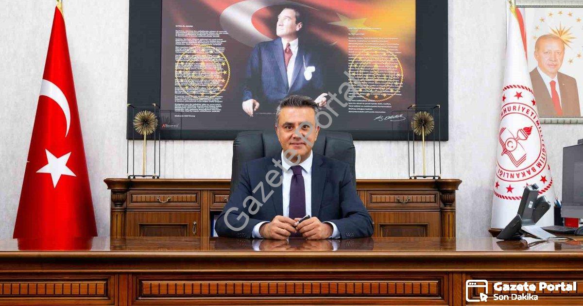 "Denizli Milli Eğitim Müdürü'nden Anlamlı Mesaj: Öğretmenlik Bir Ömür" başlıklı haber için fotoreali