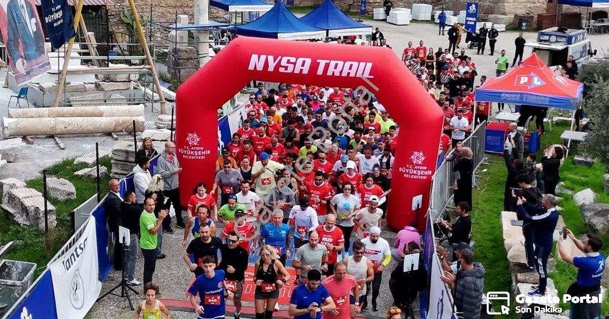 "Nysa Antik Kenti'nde Tarih ve Spor Şöleni: Yüzlerce Atlet Yarıştı" başlıklı haber için fotorealisti