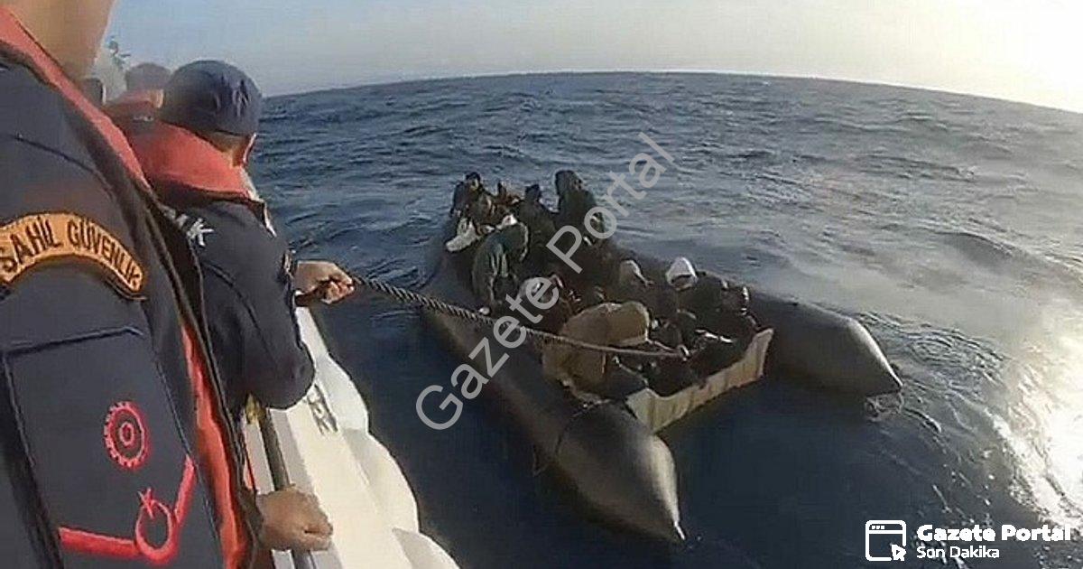 "Ege'de İnsanlık Dramı: İzmir'de 43 Göçmen İçin Nefes Kesen Operasyon" başlıklı haber için fotoreali