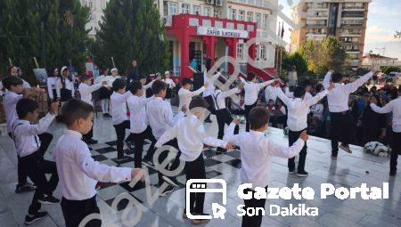 Nazilli’de Öğretmenler Günü Zeybekle Kutlandı