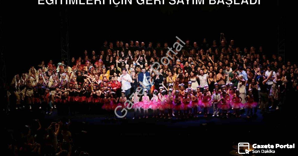 "Folkart Academy 2025-2026 Tiyatro Eğitimleri İçin Geri Sayım Başladı" başlıklı haber için fotoreali