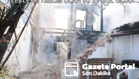 Muğla Menteşe’de Korkutan Yangın: Alevlere Teslim Olan İki Ev Kül Oldu