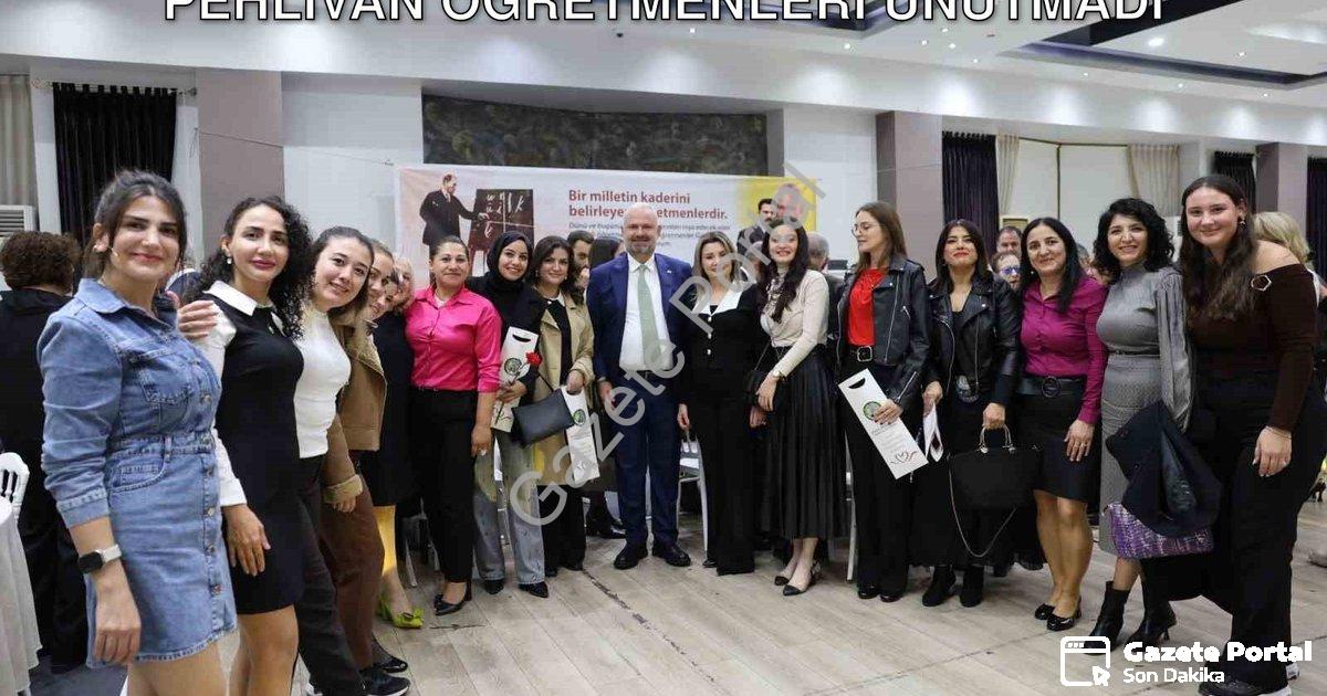 "Menemen'de Vefa Dolu Gece: Başkan Pehlivan Öğretmenleri Unutmadı" başlıklı haber için fotorealistik