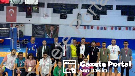 Denizli’de Anlamlı Etkinlik: Öğretmenler Dostluk Maçında Buluştu